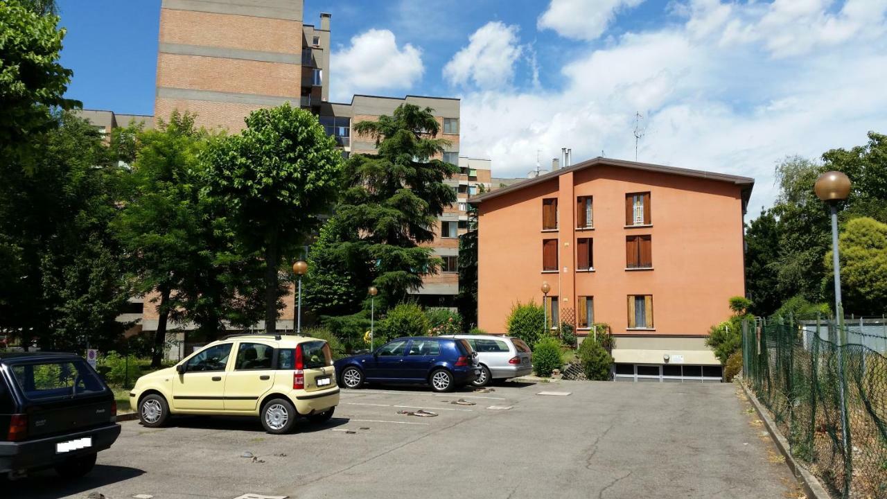 Villa Bologna Studio Flat 111 Via Francesco Zanardi Extérieur photo